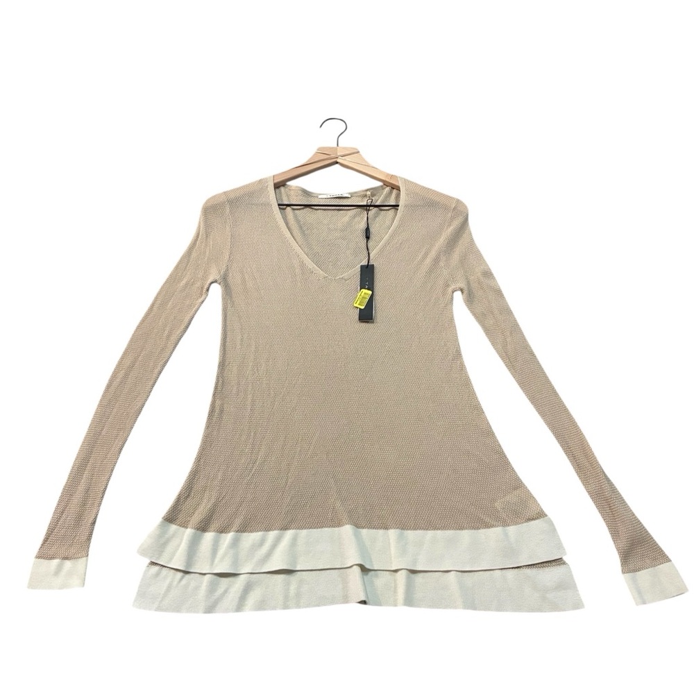 T Tahari Beige Long Sleeve V-Neck Top